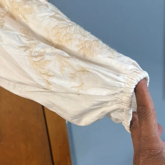 Zara White Embroidered Blouse - Picture 5 of 9